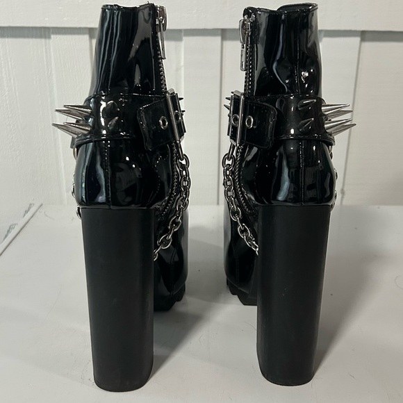 Dolls Kill Black Platform Boots - Picture 4 of 4